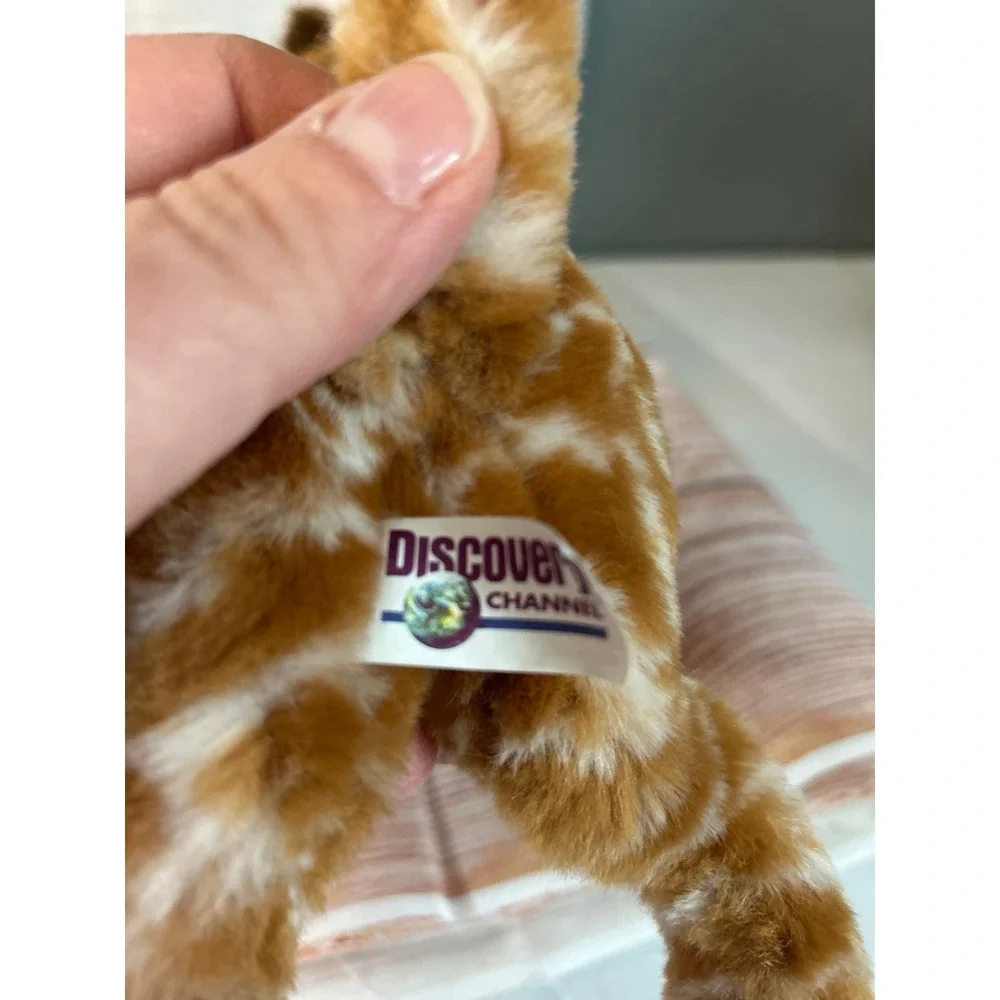 Bendable, stuffed animal‎ giraffe